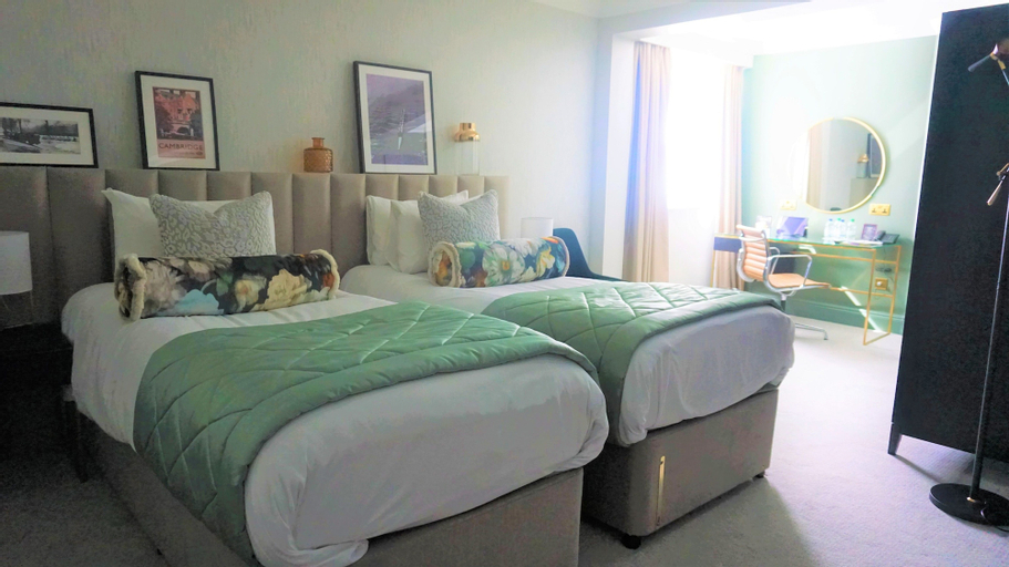 Bedroom 8