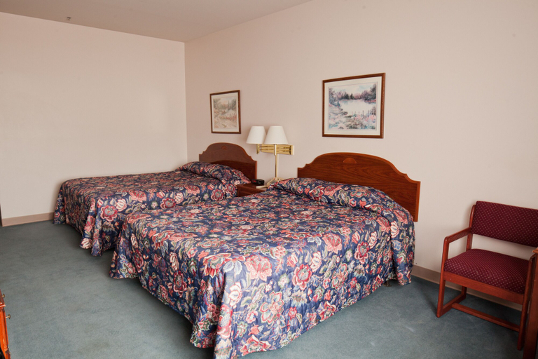 Bedroom 2, Benny's Colville Inn, Stevens