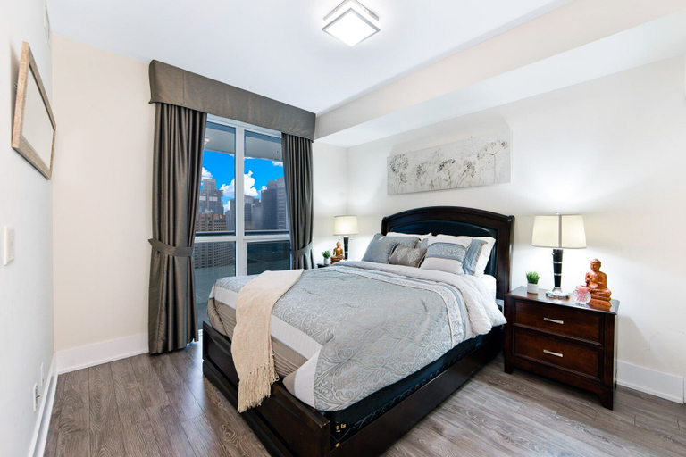Bedroom 3, Deluxe Executive Suites, Toronto
