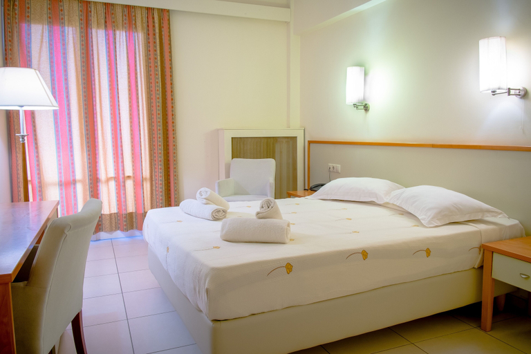 Bedroom 4, Marmari Bay Hotel, Central Greece