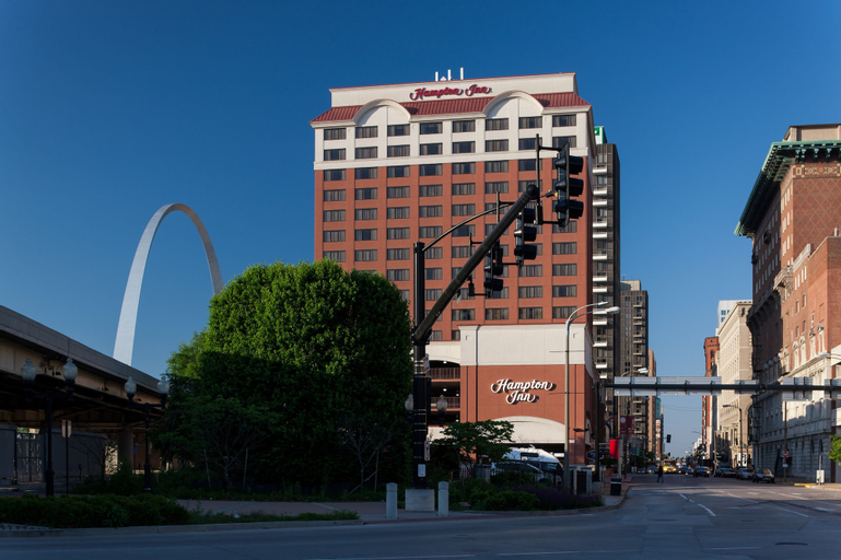 Exterior 11