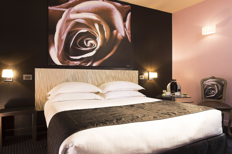 Bedroom 4, Le Fabe Hotel, Paris