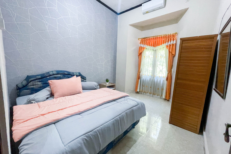 Bedroom 2, Palagan 2 Homestay by WHouse, Sleman