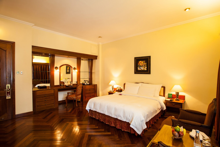 Bedroom 3, Hotel Majestic Saigon, District 1