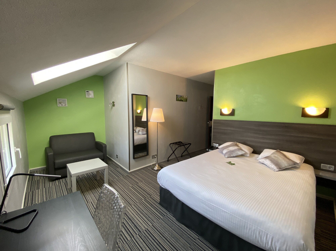 Bedroom 3, Hotel Restaurant Bagatelle, Meurthe-et-Moselle