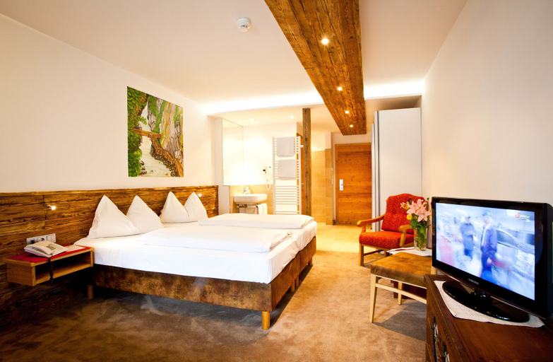 Bedroom 1, Hotel Gasthof Mitteregger, Zell am See