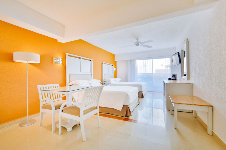 Bedroom 2, Occidental Costa Cancún All Inclusive, Benito Juárez