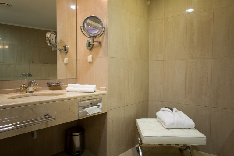 Bathroom 4, Friday Hotel, Praha 1