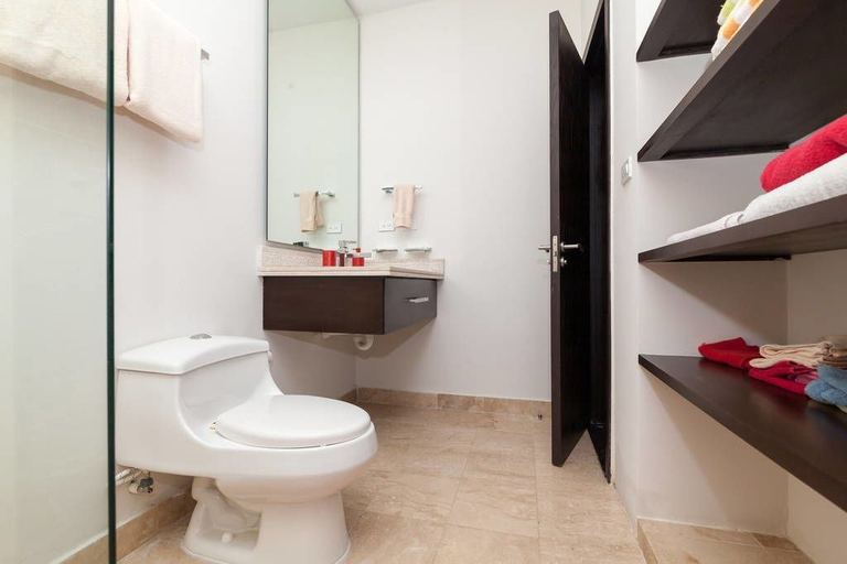 Bathroom 3, Heliko 105 by CocoBR, Cozumel