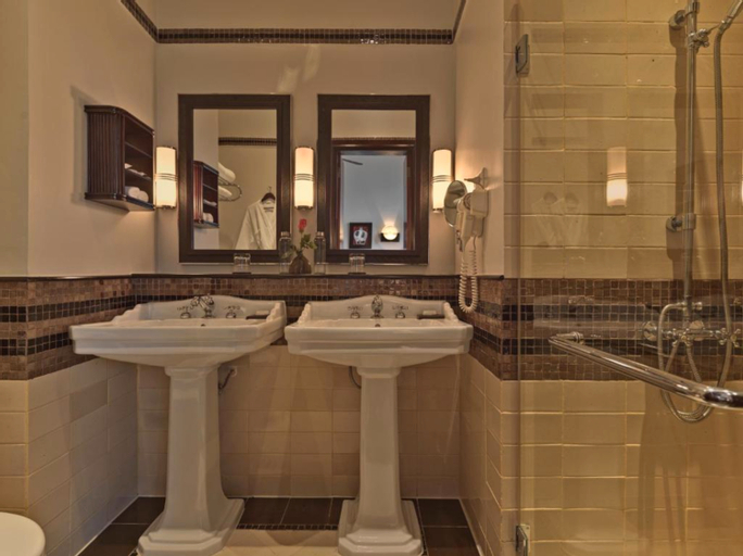 Bathroom 4