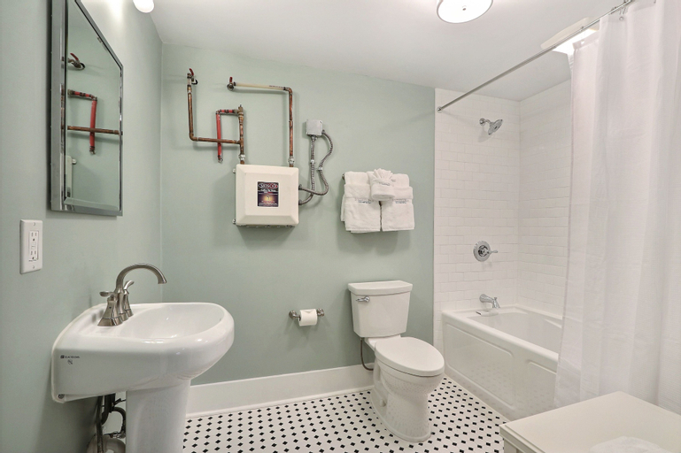 Bathroom 3