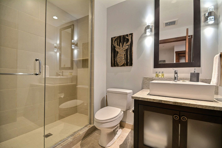 Bathroom 3, Etoile du Matin by Tremblant Platinum, Les Laurentides