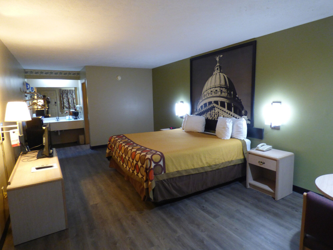 Bedroom 3, Super 8 by Wyndham Kosciusko, Attala