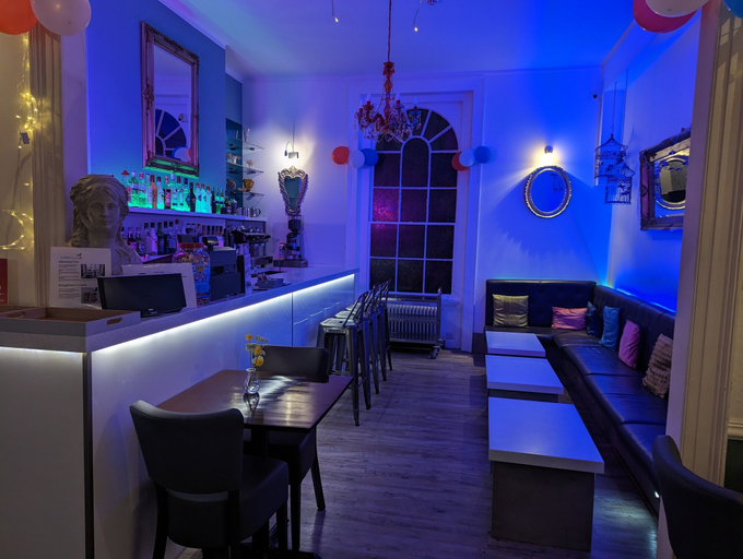 Food & Drinks 5, Acqua Beach, Dorset