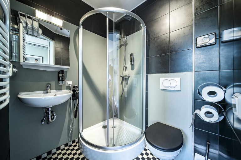 Bathroom 5, Atlantis Hotel Amsterdam, Amsterdam
