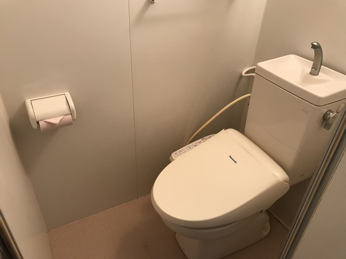 Bathroom 2