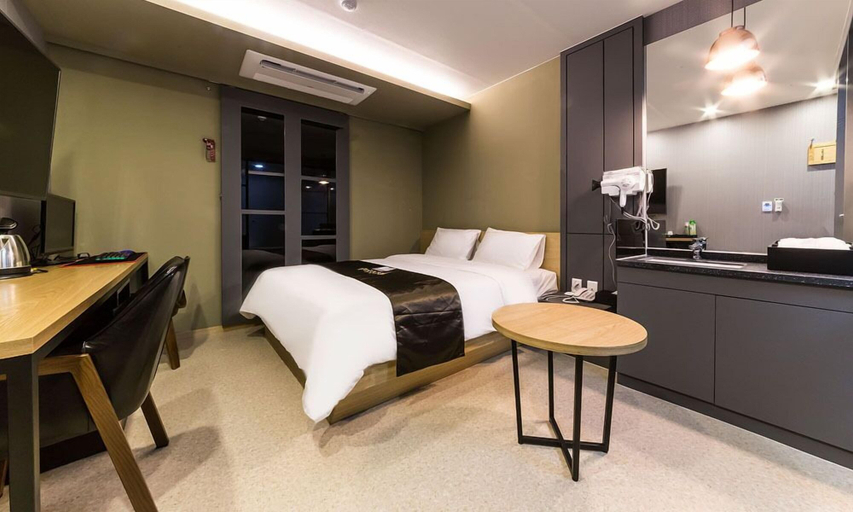 Bedroom 5, Jakjeon Dream Palace, Gyeyang