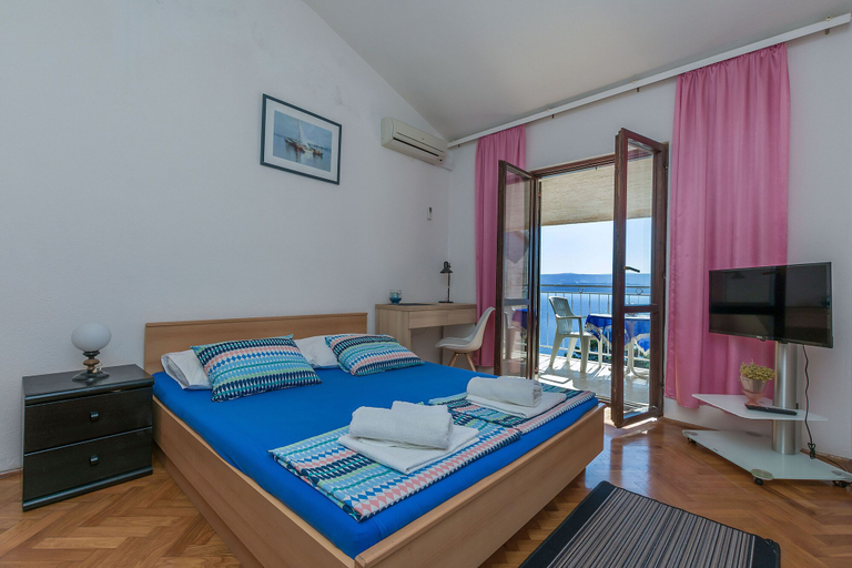 Bedroom 4, Apartments Maras, Omiš