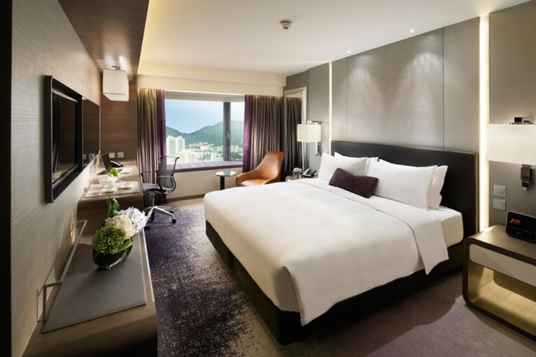 Bedroom 3, Royal Plaza Hotel, Kowloon