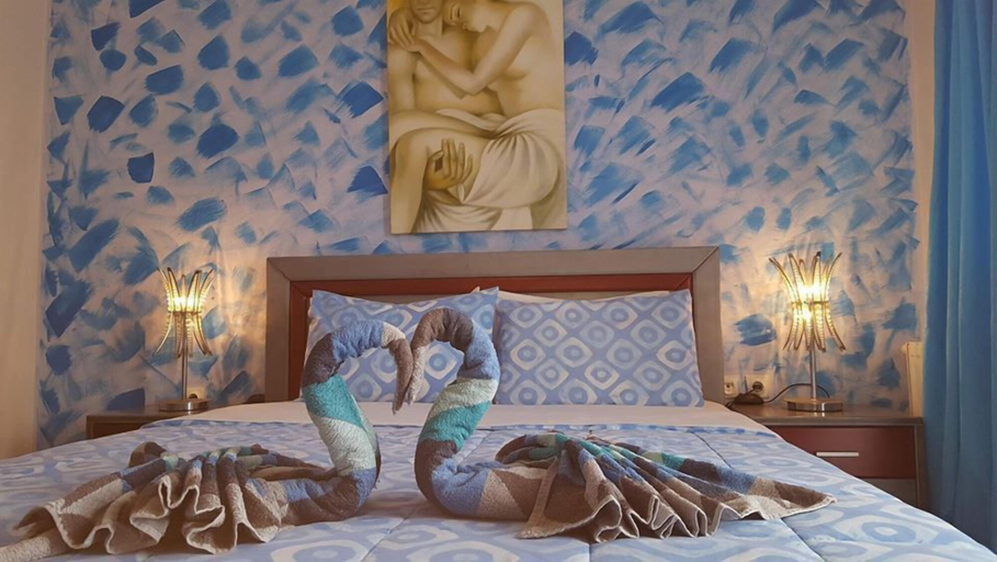 Bedroom 4, Pleasure Studios Centre Thera, South Aegean
