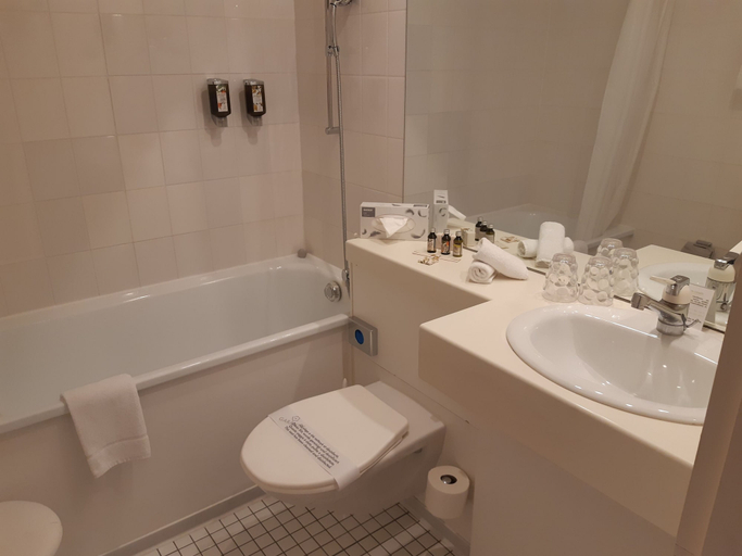 Bathroom 5, Hotel Regina Wengen, Interlaken