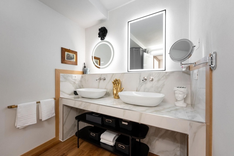 Others 2, Guicciardini Apartment, Florence