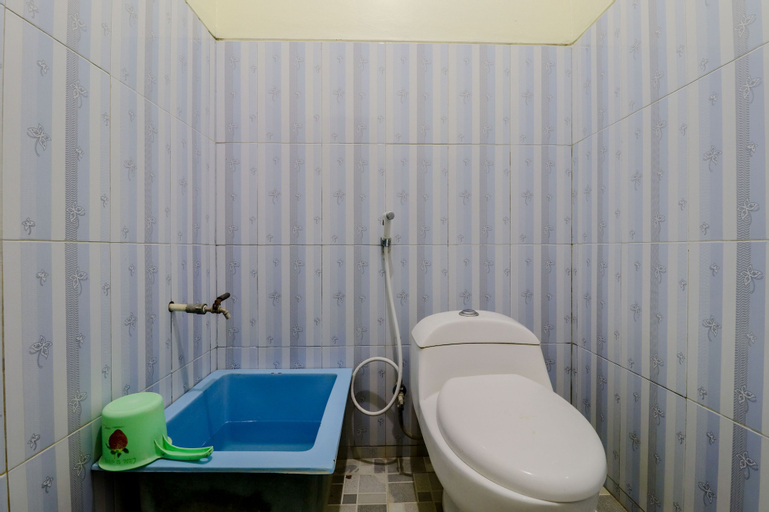 Bathroom 7