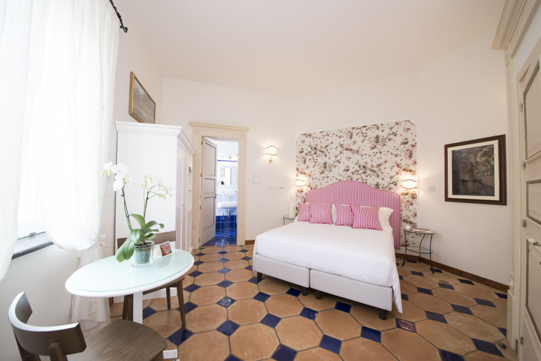 Bedroom 5, B&B Maiurè, Salerno