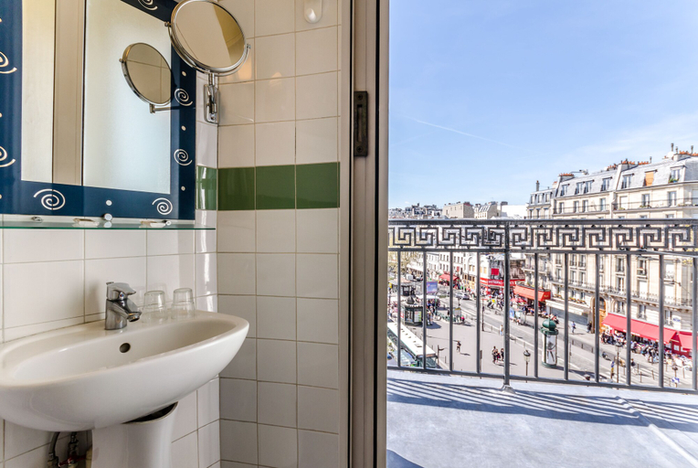 Bathroom 4, Avenir Hotel Montmartre, Paris