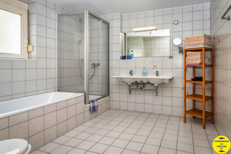 Bathroom 4, Ferienwohnungen beim Europapark Rust, Ortenaukreis