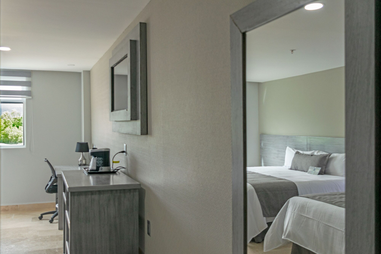 Bedroom 3, Hotel 5 Inn Plus, León