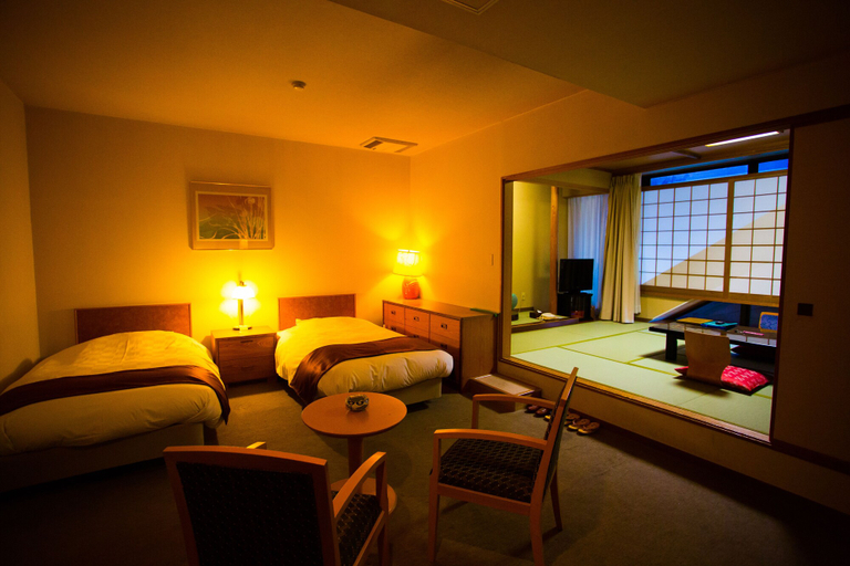 Bedroom 4, Hotel Sekitei, Fuefuki