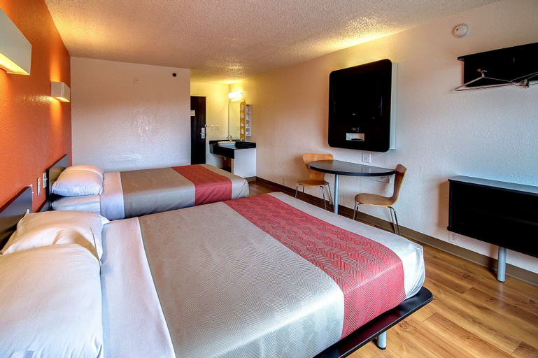 Bedroom 17