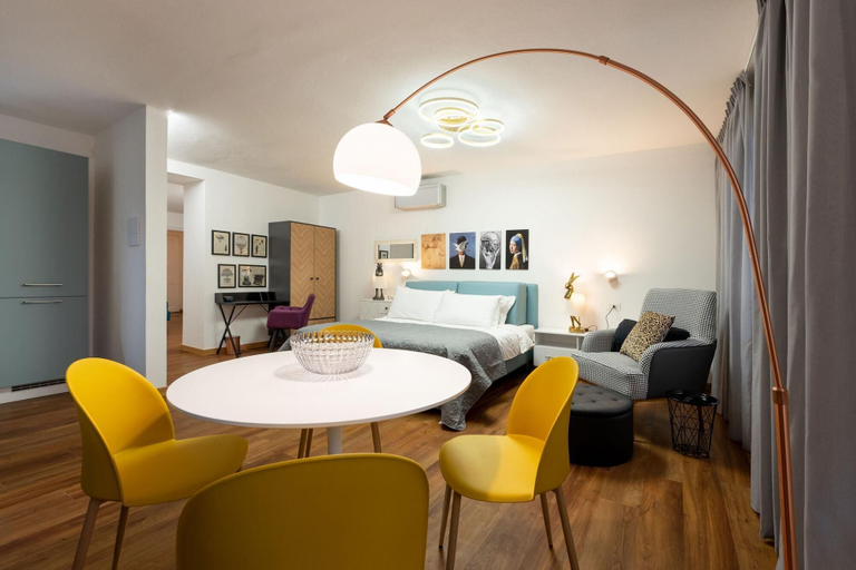 Others 4, Guicciardini Apartment, Florence