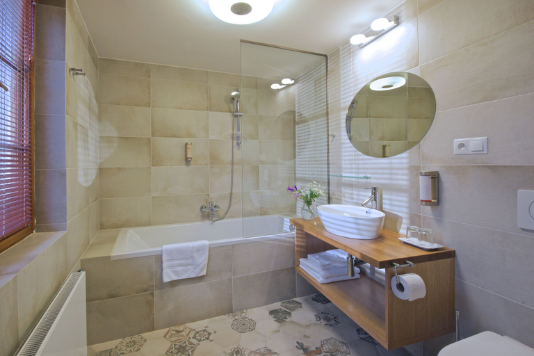 Bathroom 4, Residence U Mecenáše, Praha 1