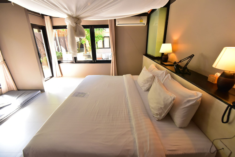 Bedroom 27
