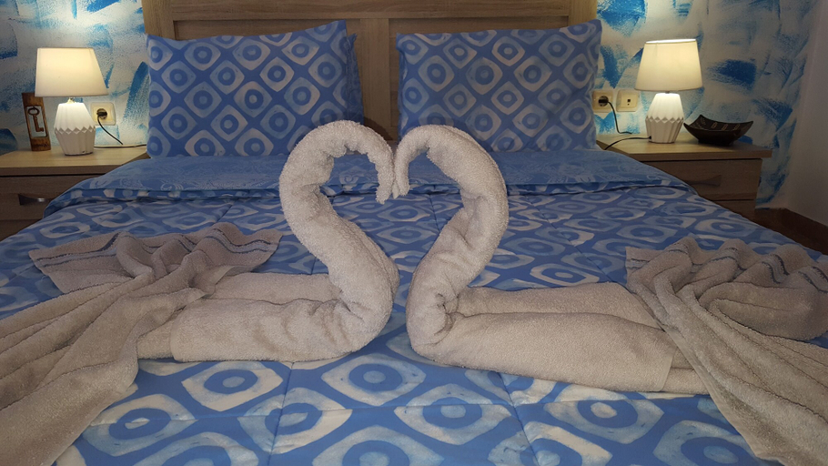 Bedroom 3, Pleasure Studios Centre Thera, South Aegean