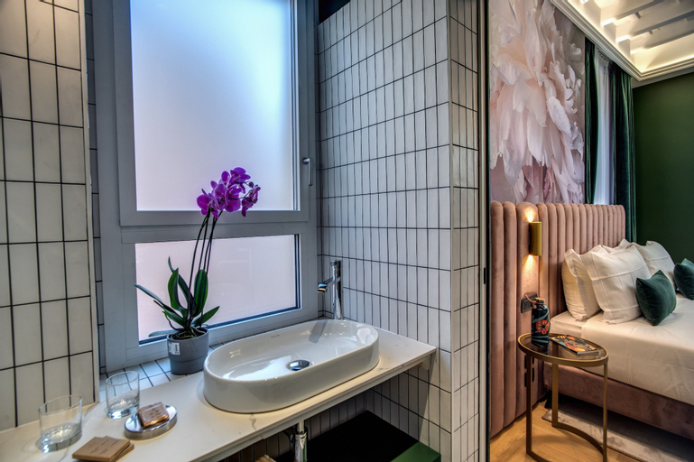 Bathroom 4