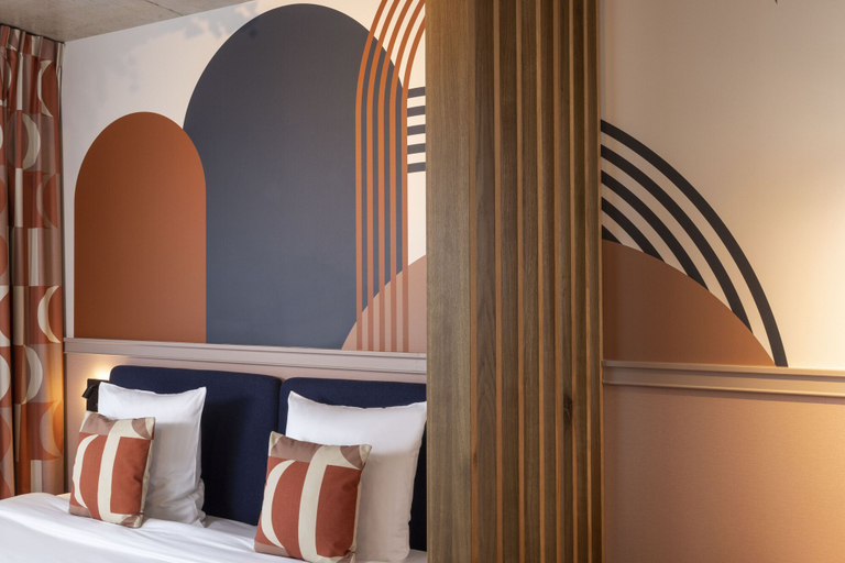 Bedroom 2, La Belle Ville, Paris