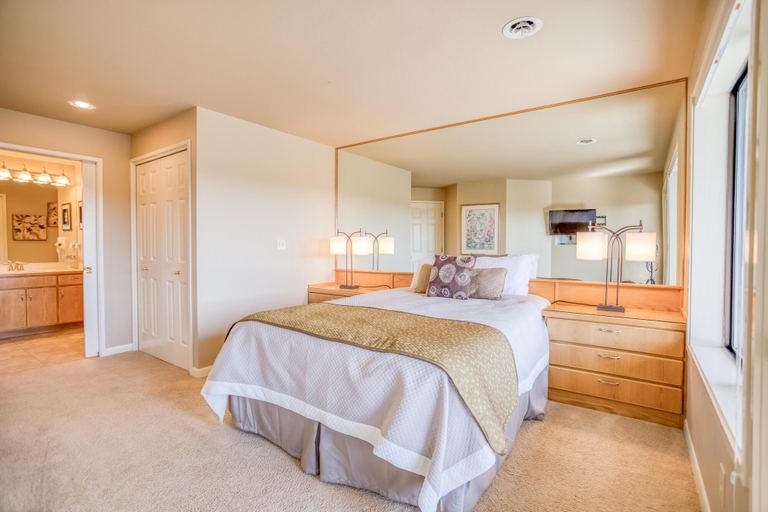 Bedroom 4, River Ridge 517A, Deschutes