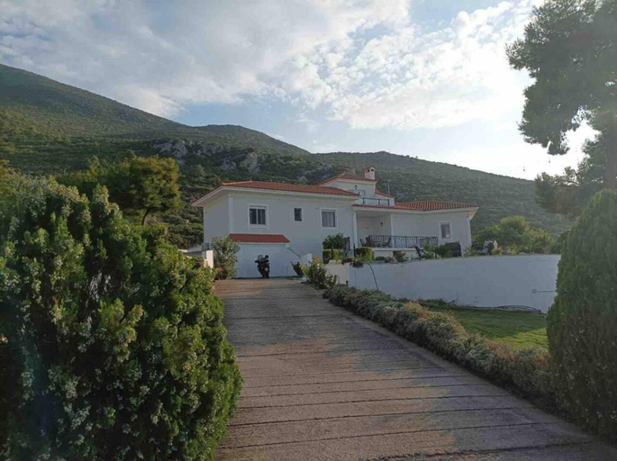 Exterior 2, Villa Sophia in Drosia, Chalkis, Central Greece