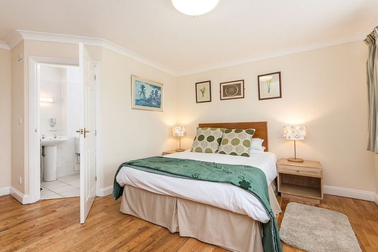 Bedroom 2, The Well guesthouse, Wiltshire