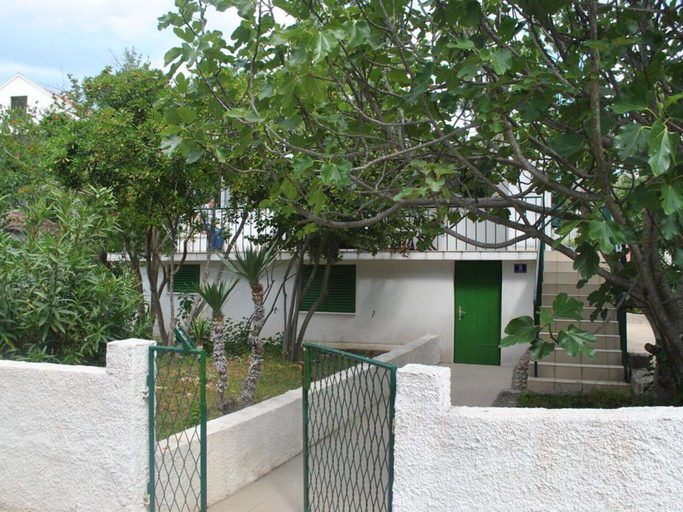 Exterior & Views 2, Nice 2-bedroom Private House, 50 m Beach, Sutivan, Sutivan