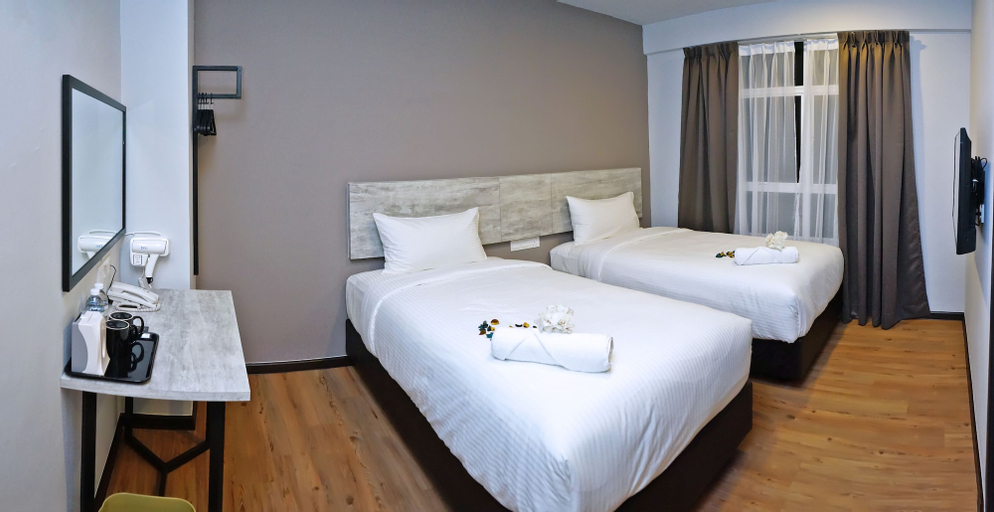 Bedroom 12