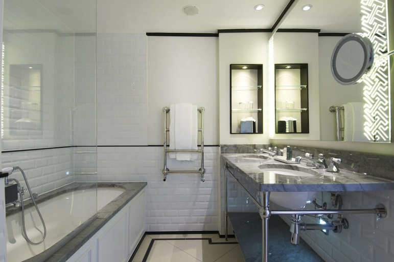 Bathroom 4, The Waldorf Hilton, London, London