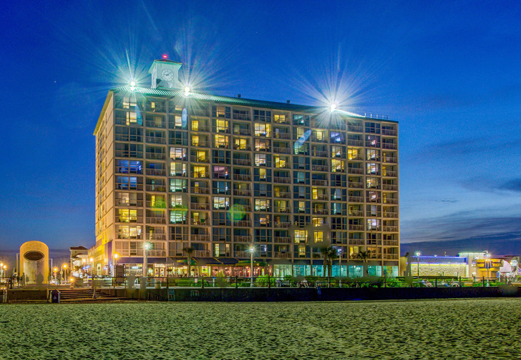 Exterior & Views 2, Boardwalk Resort Hotel and Villas, Virginia Beach