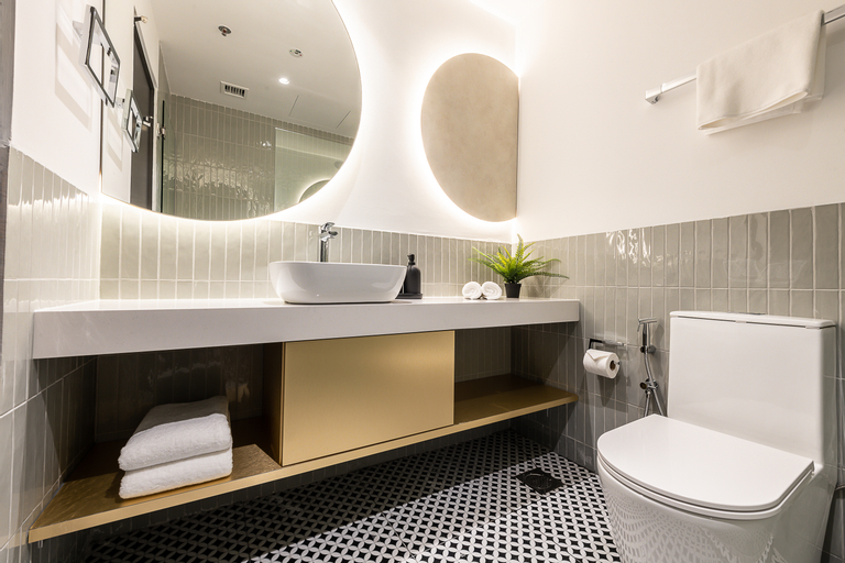 Bathroom 6