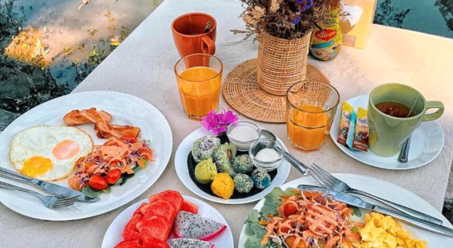 Food & Drinks 7