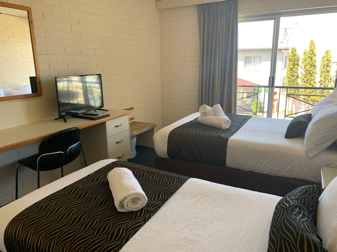 Bedroom 8