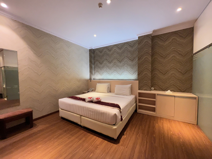Bedroom 8
